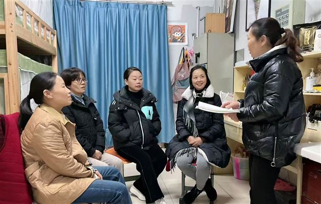暖心相伴 “宿”育和谐——棠外初中公寓开展“共建学生良好宿舍人际关系”主题式单元教研活动