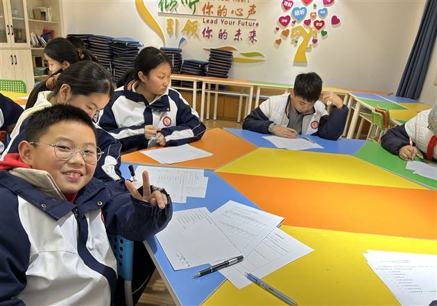 以“心”护心 携爱同行——棠外初中开展初2024级心理协会成立暨心理委员培训会 