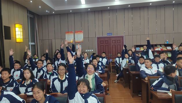 校园科普中医知识 点亮健康智慧明灯——记棠外初2024级学生参加双流区中医院中医药知识进校园活动