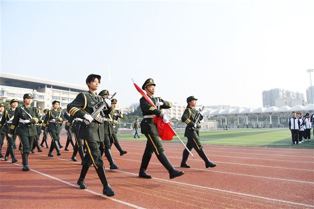 追光人生，筑梦未来——棠外初中2025年春季新学期开学典礼