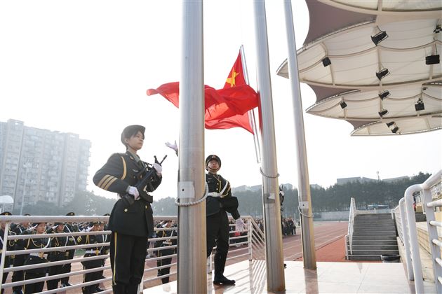 追光人生，筑梦未来——棠外初中2025年春季新学期开学典礼 