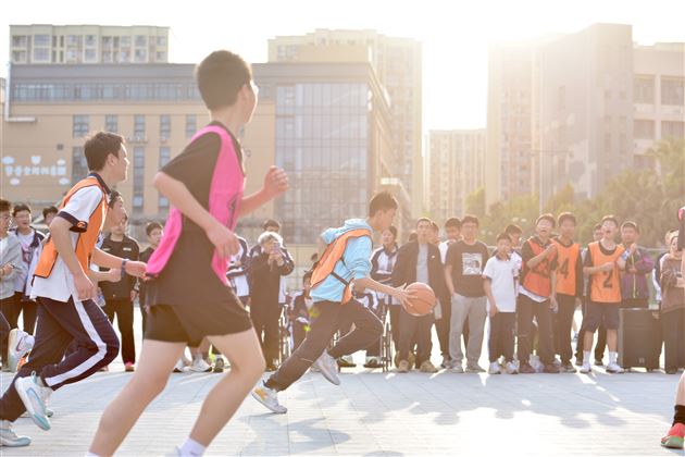 青春跃动展风采 聚力拼搏共成长——棠外初中开展初2023级5人制班级篮球联赛圆满落幕 