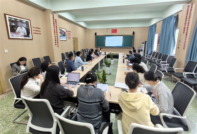 棠外高中召开课题推进暨“三课”范例优化会议
