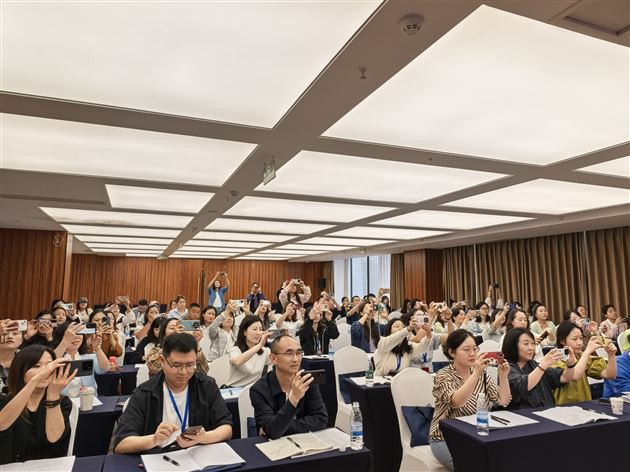 特级教师孙晓晖受邀为四川省骨干班主任作培训