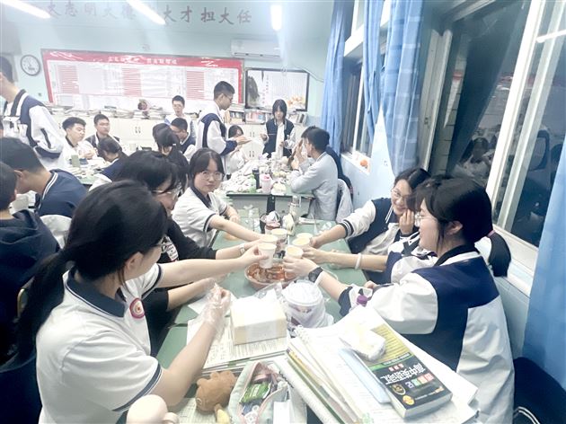 春风暖校园 心育正当时——棠外高中开展“积极心理学视域下赋能师生成长”团辅活动 