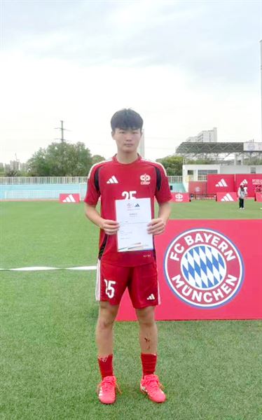 棠外高中U17足球队叶瑞同学入选最新一期中国中学生男子足球队集训选拔名单