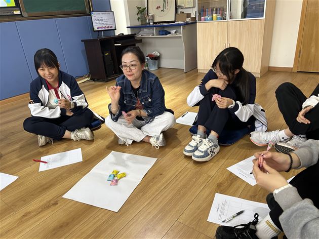 正念赋能 减压前行——棠外初中2025年“5·25我爱我”心理健康节系列活动（一） 