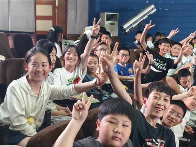 家校联动筑防线 安全用电护成长——记棠外附小六年级家长义工课堂