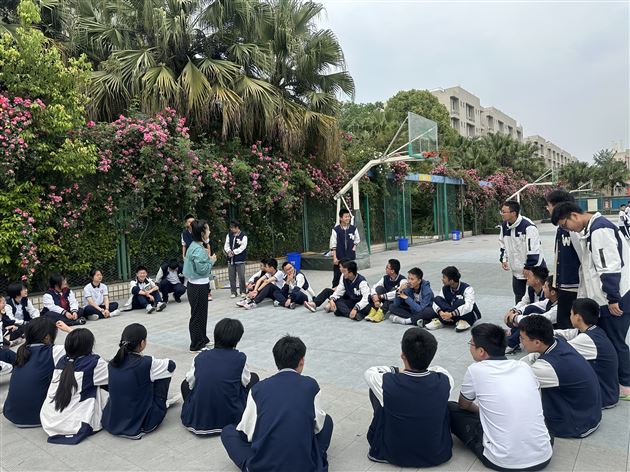 十载蔷薇绽芬芳  生命教育促成长