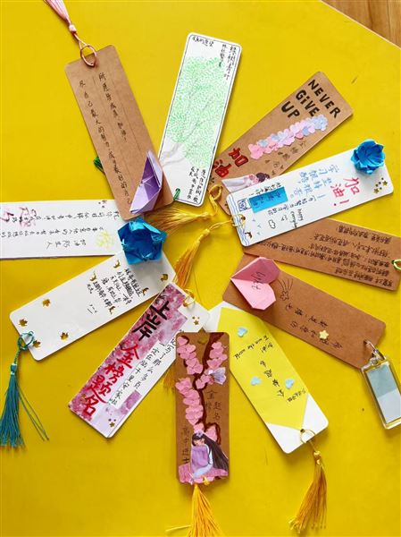 书签传能量，学长学姐加油！——棠外初中2025“525我爱我”心理健康节系列活动（三）