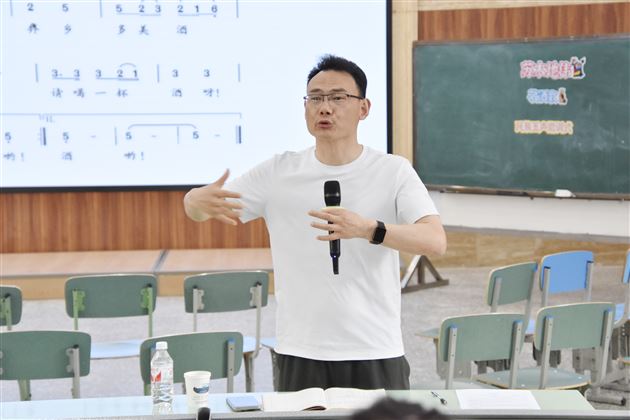 落实新课标 践行新教材 构建新课堂