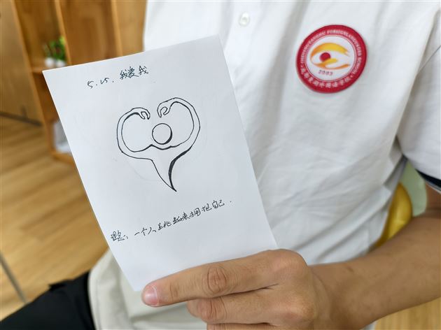 从色彩到心灵，创意表达“我爱我”——棠外高中2025年“5·25我爱我”心理健康节系列活动（五）