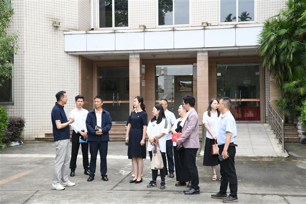 党建引领聚合力 品牌示范树标杆——双流区民办学校第十党建学区联合主题党日活动在棠外举行