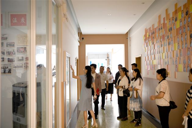 党建引领聚合力 品牌示范树标杆——双流区民办学校第十党建学区联合主题党日活动在棠外举行