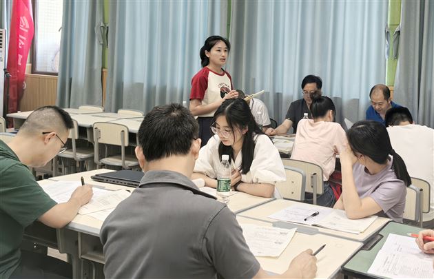 光塑思维 课见匠心——棠外姚曼老师在成都市物理学科菜单培训暨双流区教研活动中献课 