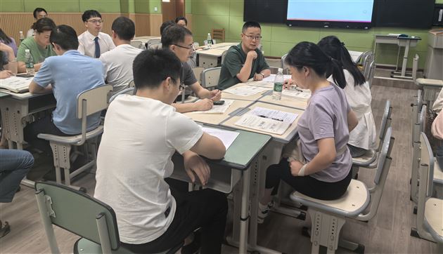 光塑思维 课见匠心——棠外姚曼老师在成都市物理学科菜单培训暨双流区教研活动中献课 