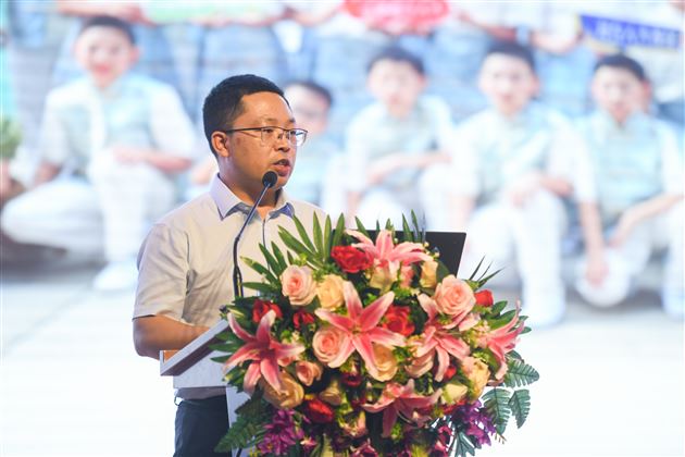 淬炼师生成长力 提升家校共育力——成都棠湖外国语学校2025年秋季全员德育培训会