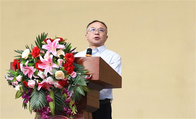 在变革中实现可持续发展——棠外高中举行2025-2026学年度开学典礼