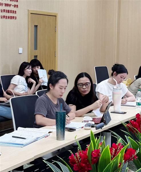 薪火相传 聚势赋能 共话未来——棠外高中外语组召开新学期教研工作会