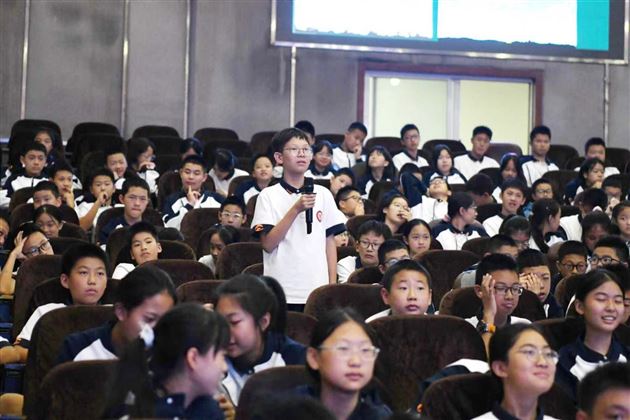 提升全民科学素质 夯实科技强国基础——棠外初中举办科学家进校园讲座活动