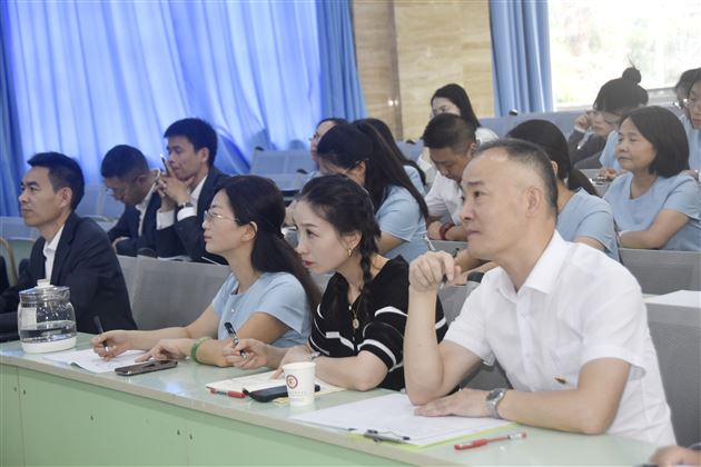 深耕课题赋能教育 笃行研究驱动成长——棠外附小成功举行2025年度课题开题论证会