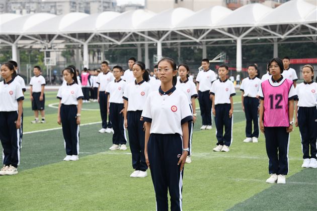 飒爽英姿展风采 青春飞扬强体魄——棠外初一年级成功举行队列队形暨素质操比赛