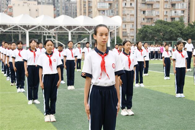 飒爽英姿展风采 青春飞扬强体魄——棠外初一年级成功举行队列队形暨素质操比赛