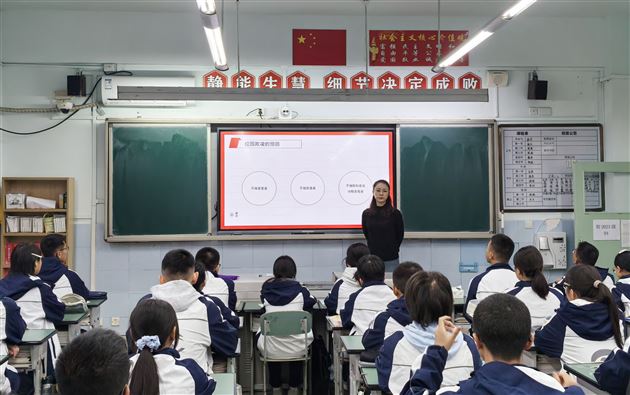 警校联动，向校园欺凌说“不”——棠外初中举行警官进校园法治教育主题活动