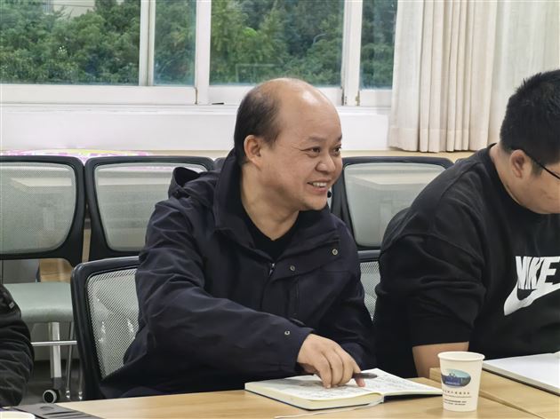 聚焦初三家长会 家校协同共赋能——棠外初中开展“践行教育家精神，提升教师德心共育力”德育教研专题培训（八）