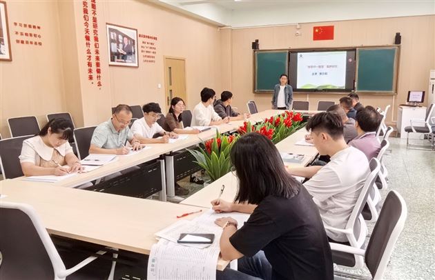 聚焦“教学评”一致性，深耕物理课堂建设——成都市李久和名师工作室联合棠外高中物理名师工作坊举行专题研修活动