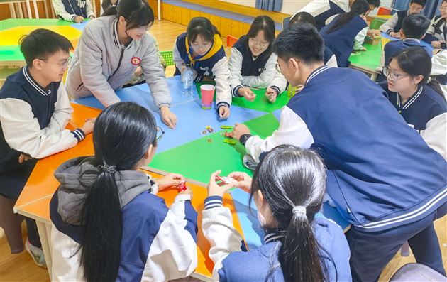 为“心”撑起一片晴天——棠外高中开展高2024级心理委员培训活动