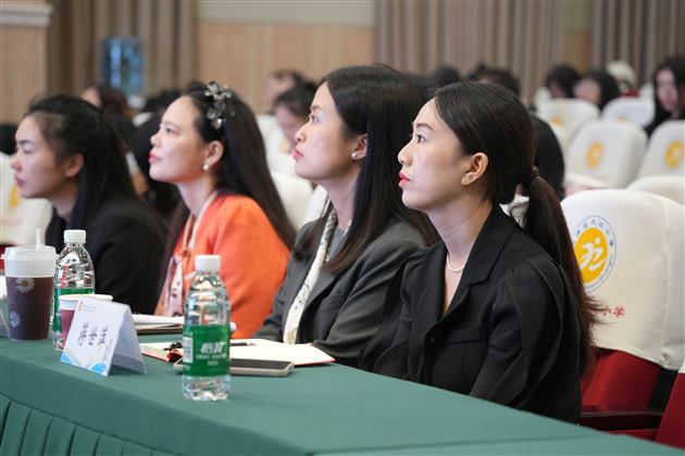 棠外附小宋冬梅老师在双流区 “德心共育力”专题培训中精彩分享获全场盛赞