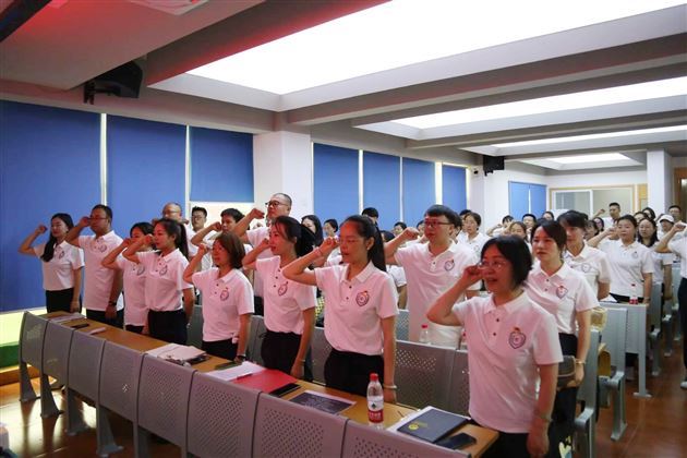 党建铸魂育桃李 棠外芳华映初心——双流区教育系统观摩团走进棠外共探党建育人新路径