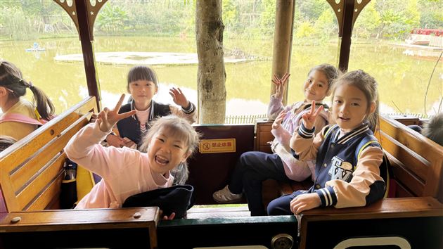 秋光正好，童心飞扬——棠外附小一年级学子欢乐田园实践纪实