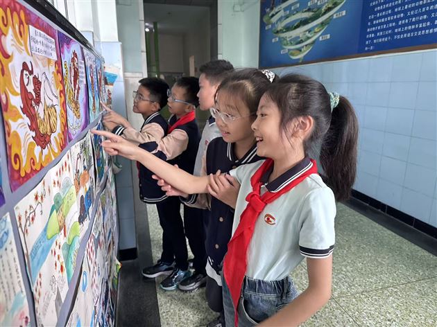 童心绘神话，墨彩传经典——棠外附小四年级成功举办神话故事连环画展评活动