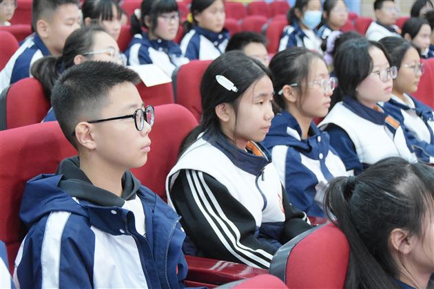 青春展风采 担当向未来——棠外初2025级学生会选举大会圆满落幕