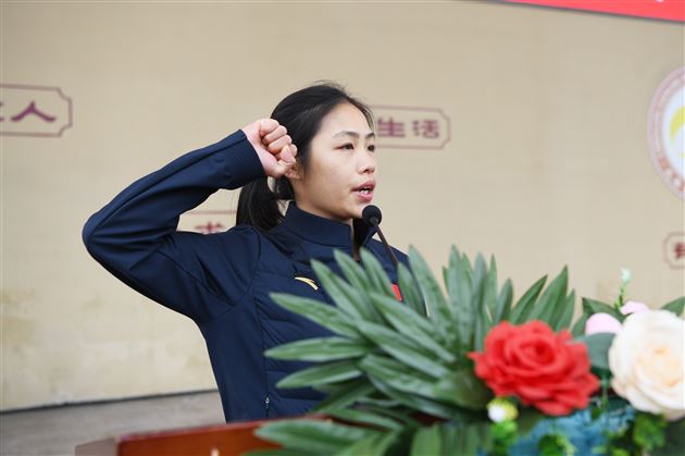 欢乐共绽放 活力满校园——棠外初中第十二届师生集体趣味运动会顺利举行 