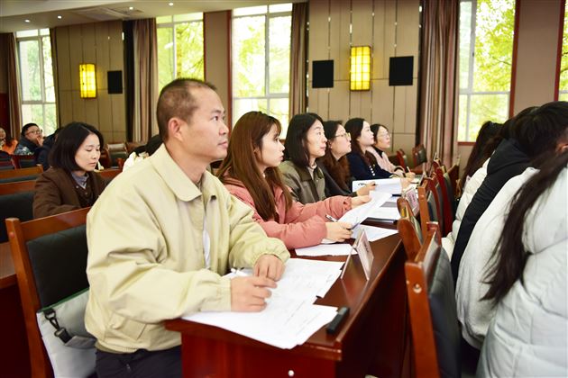 以赛促研强技能 德心共育显担当