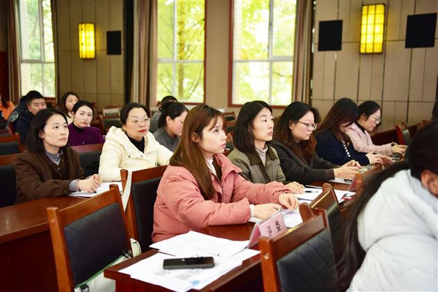 以赛促研强技能 德心共育显担当