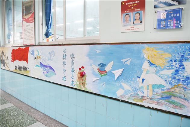 厚植榜样力量 砥砺青春前行——棠外高中开展“以榜样为炬，燃青春之光”系列育人活动