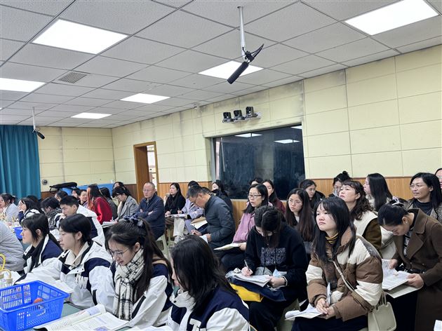 聚焦科学思维 探索生命奥秘——棠外高中生物组承办成都市高中生物菜单培训活动 