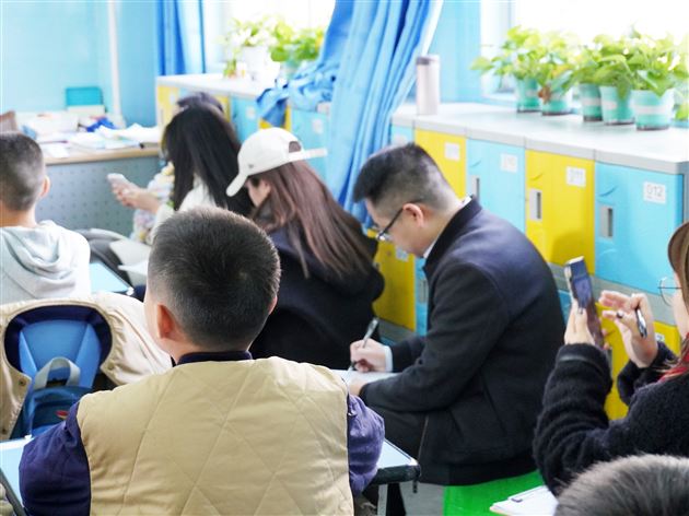 棠外附小五、六年级开展联合英语教研活动