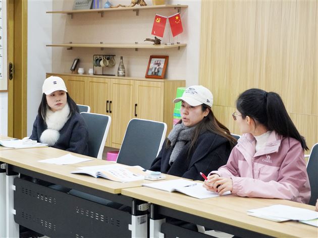 棠外附小五、六年级开展联合英语教研活动