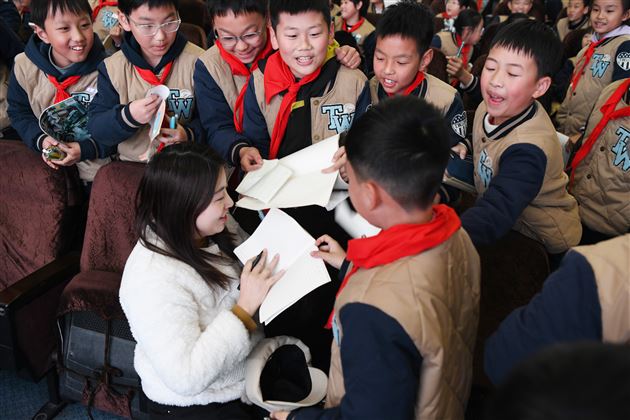 棠外附小举行科普科幻讲座活动 