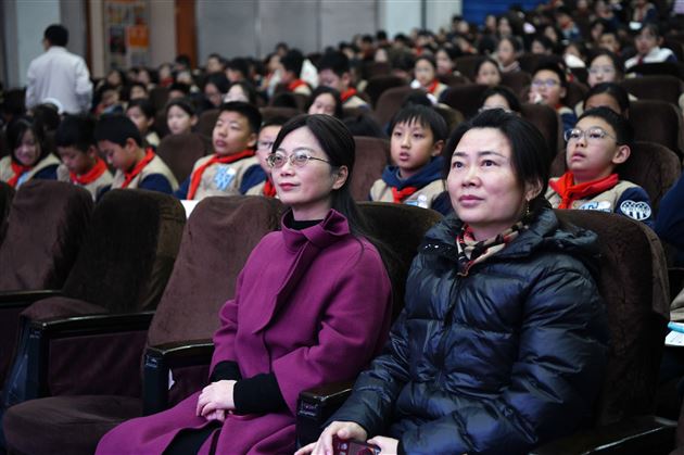 棠外附小举行科普科幻讲座活动