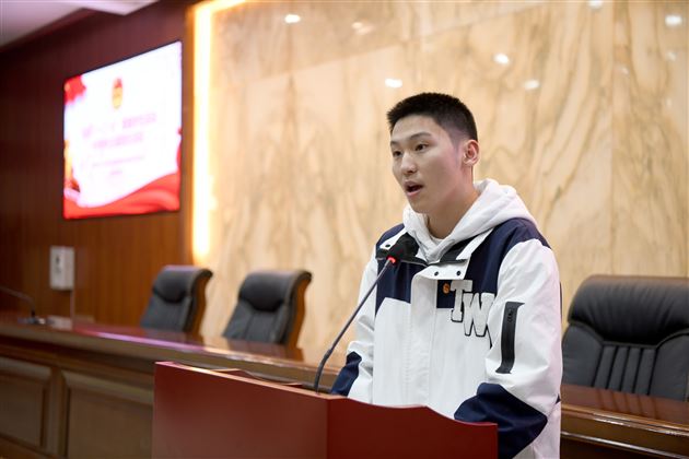 棠外高中团总支举行纪念“一二·九”爱国学生运动90周年主题团日活动