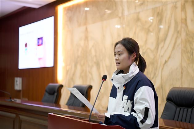 棠外高中团总支举行纪念“一二·九”爱国学生运动90周年主题团日活动