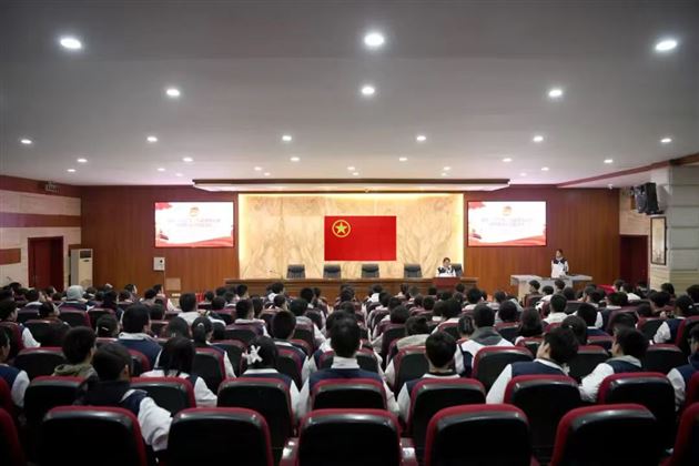 棠外高中团总支举行纪念“一二·九”爱国学生运动90周年主题团日活动