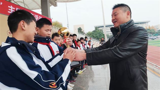 2025-2026学年棠外校园足球嘉年华初一、高一班级联赛圆满落幕