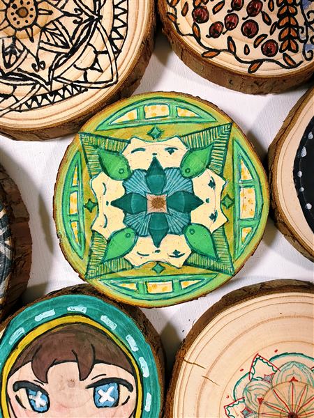 棠外初2023年级原木片彩绘主题活动 